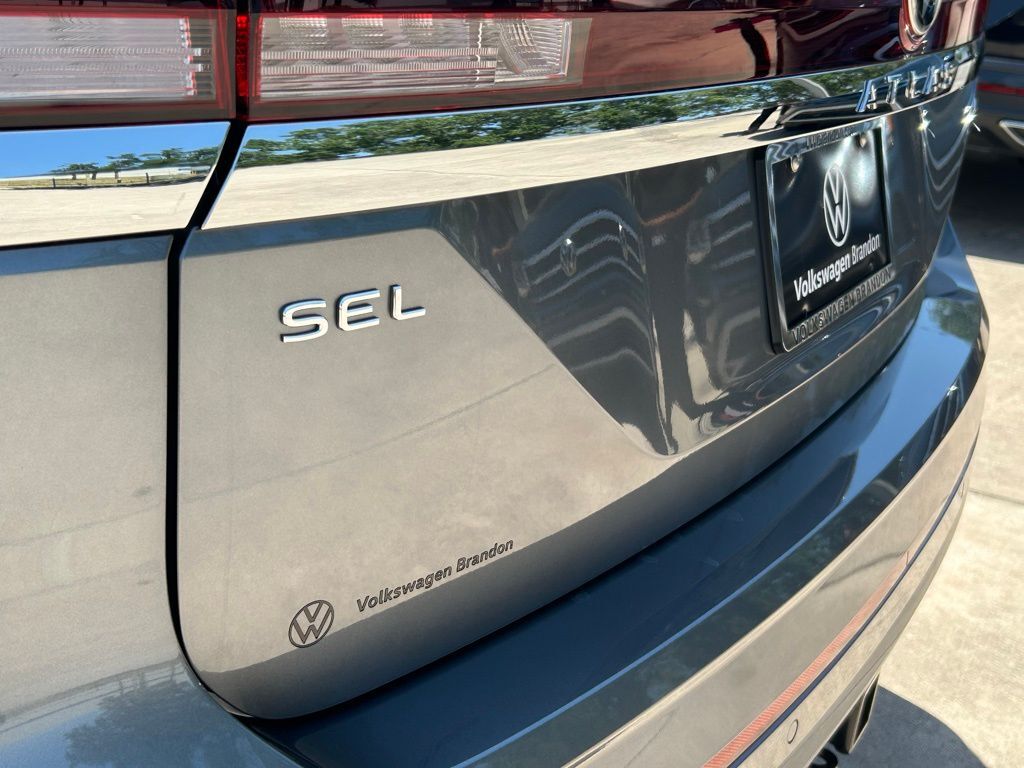 2025 Volkswagen Atlas 2.0T SEL Premium R-Line Tampa FL