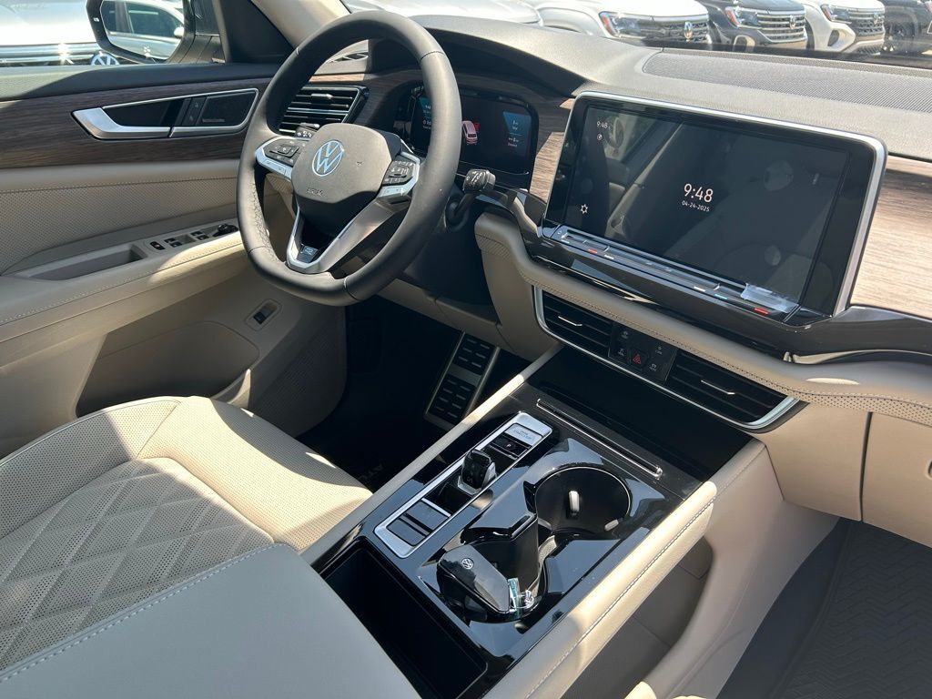 2025 Volkswagen Atlas 2.0T SEL Premium R-Line Tampa FL