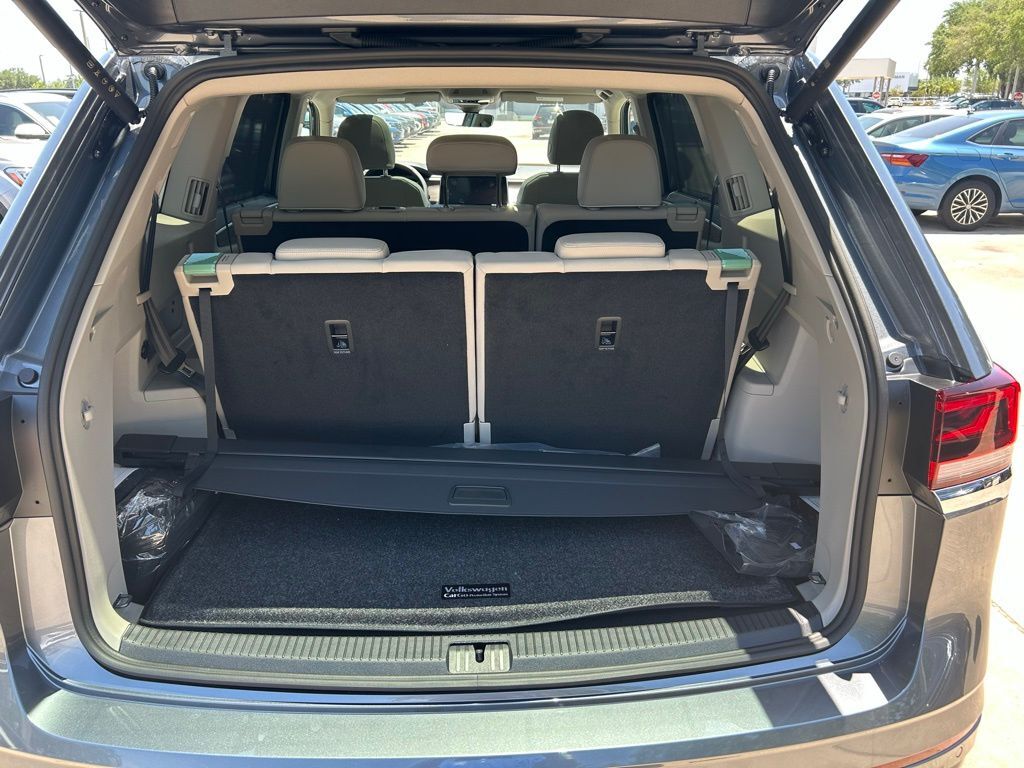 2025 Volkswagen Atlas 2.0T SEL Premium R-Line Tampa FL