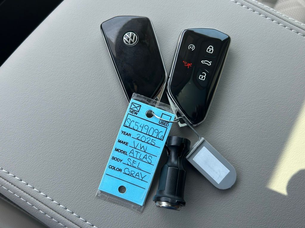 2025 Volkswagen Atlas 2.0T SEL Premium R-Line Tampa FL
