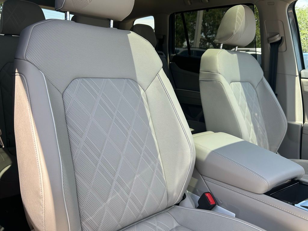 2025 Volkswagen Atlas 2.0T SEL Premium R-Line Tampa FL