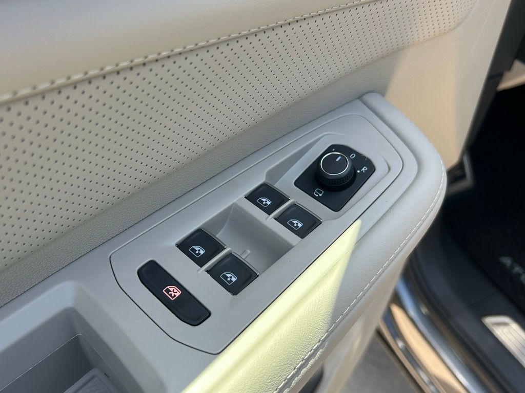 2025 Volkswagen Atlas 2.0T SEL Premium R-Line Tampa FL