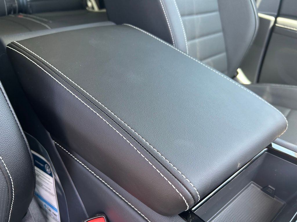 2025 Volkswagen Atlas 2.0T SEL Tampa FL