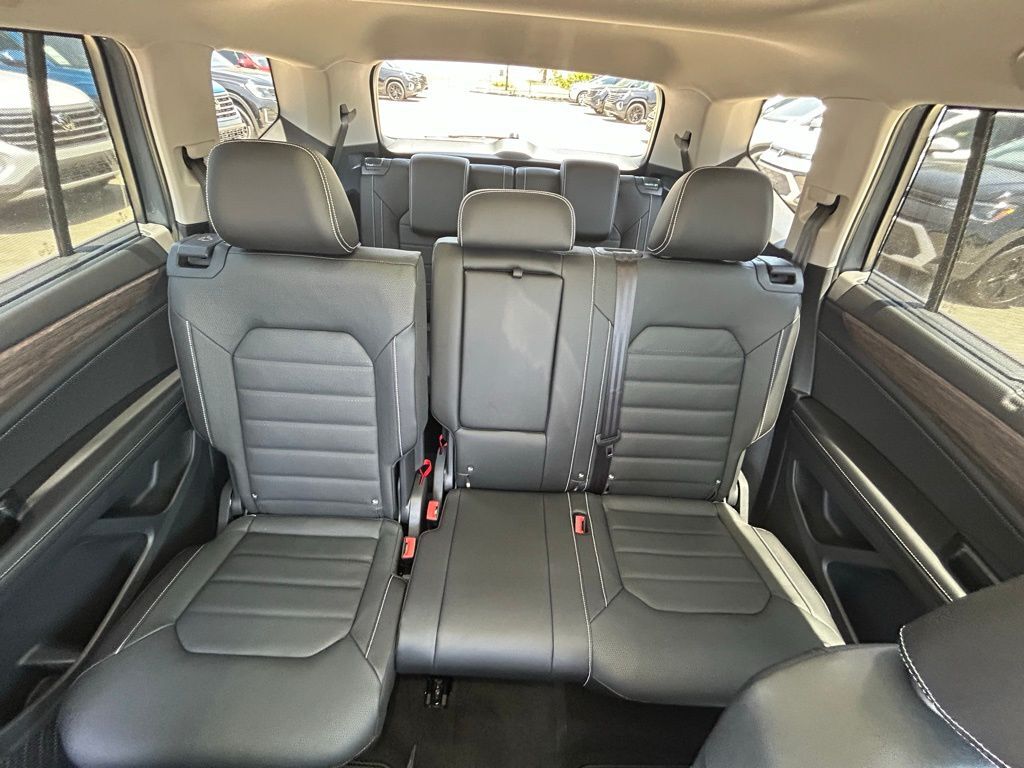 2025 Volkswagen Atlas 2.0T SEL Tampa FL