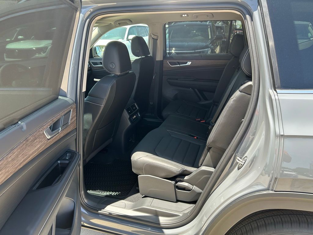 2025 Volkswagen Atlas 2.0T SEL Tampa FL