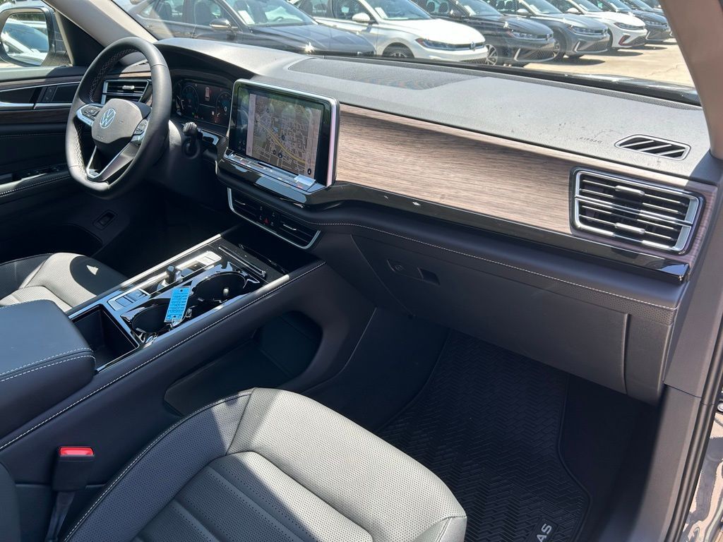 2025 Volkswagen Atlas 2.0T SEL Tampa FL