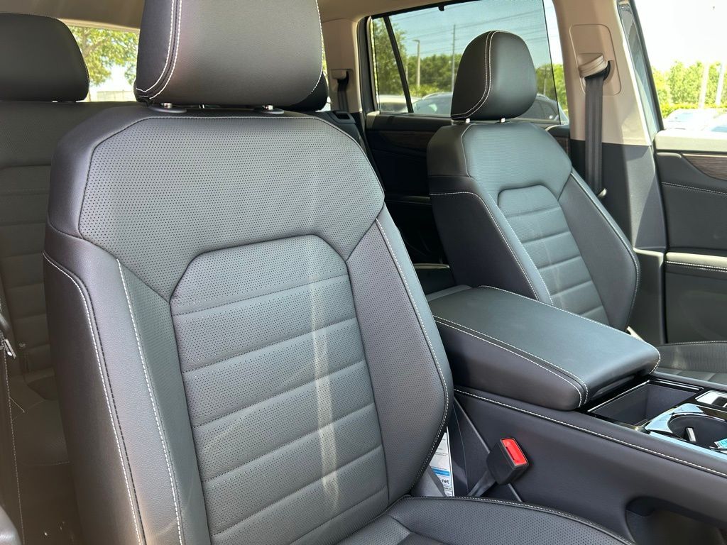 2025 Volkswagen Atlas 2.0T SEL Tampa FL