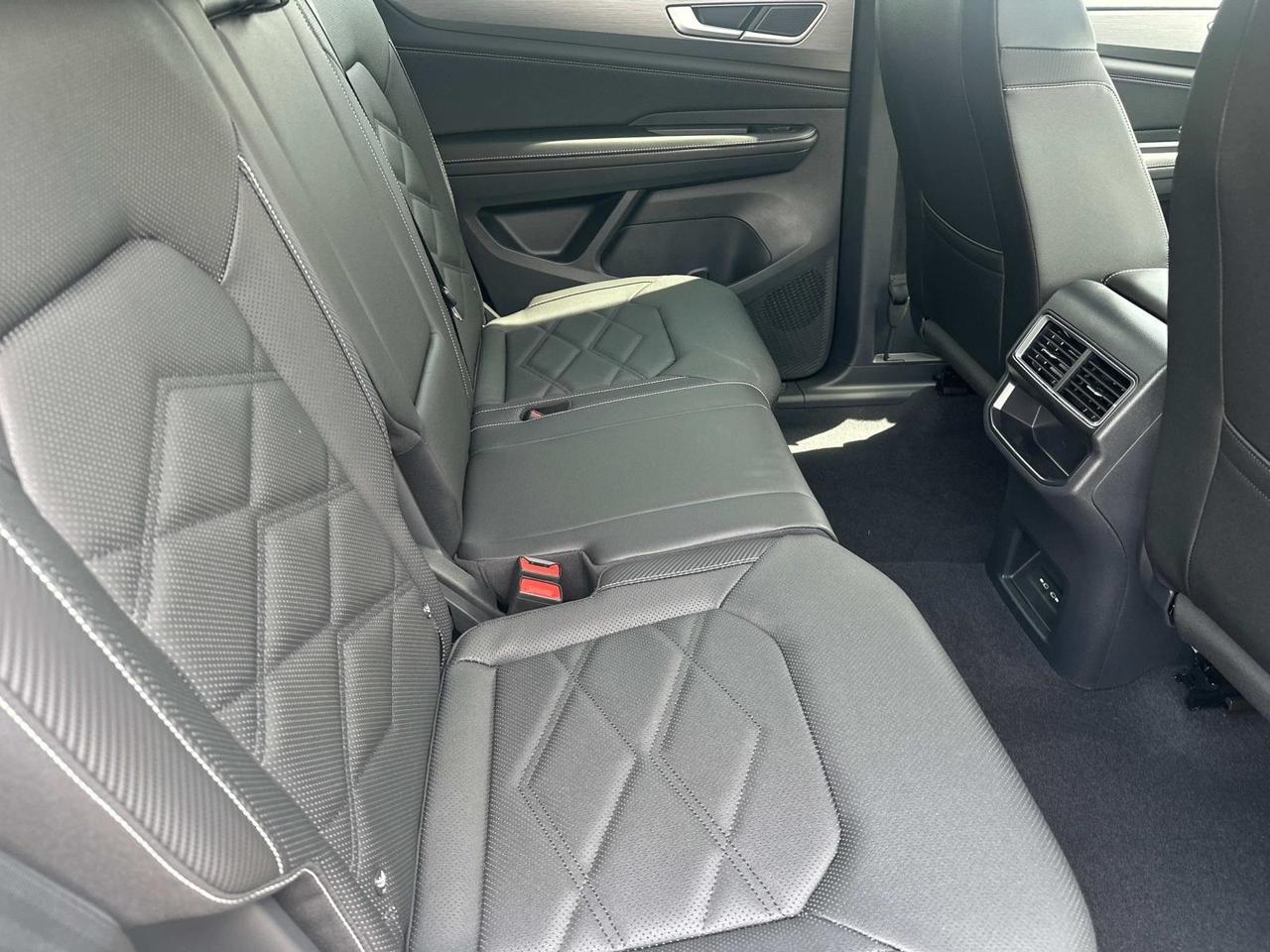 2025 Volkswagen Atlas Cross Sport 2.0T SE Woodbridge VA