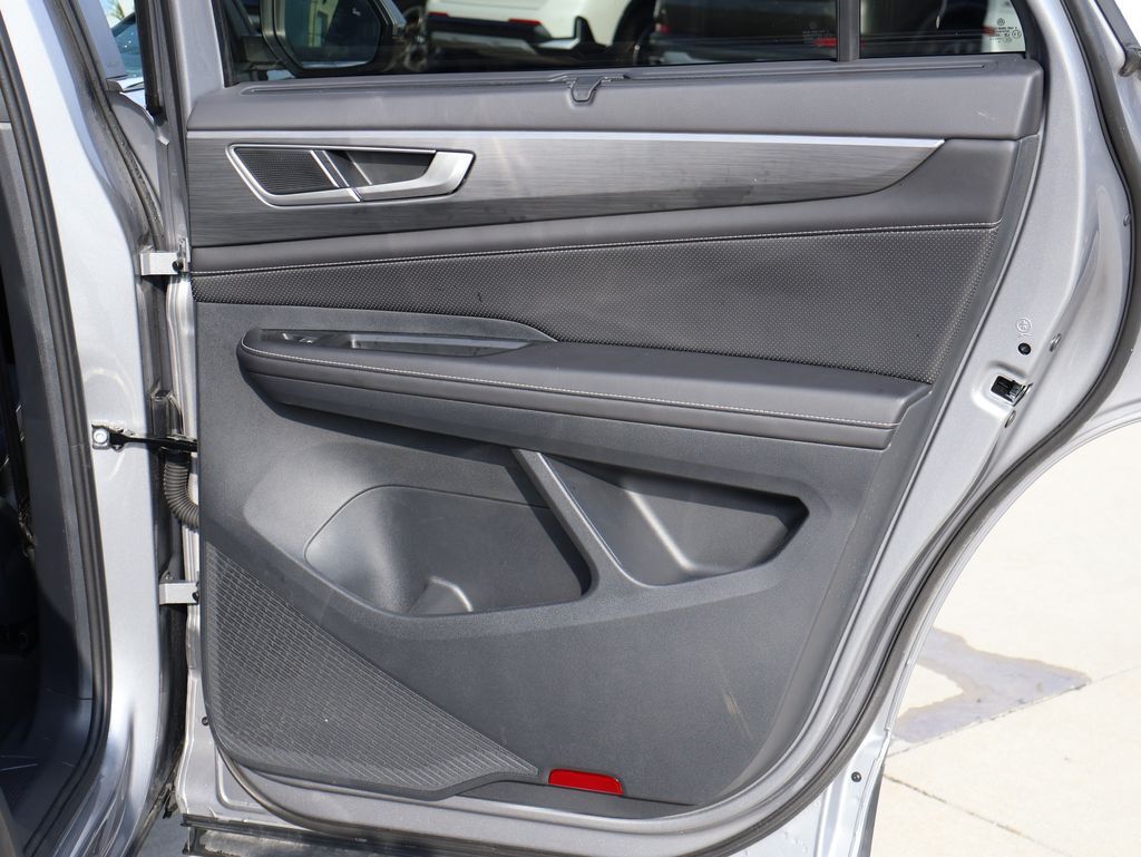 2025 Volkswagen Atlas Cross Sport 2.0T SE w/Technology San Clemente CA