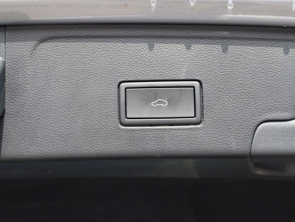 2025 Volkswagen Atlas Cross Sport 2.0T SE w/Technology San Clemente CA