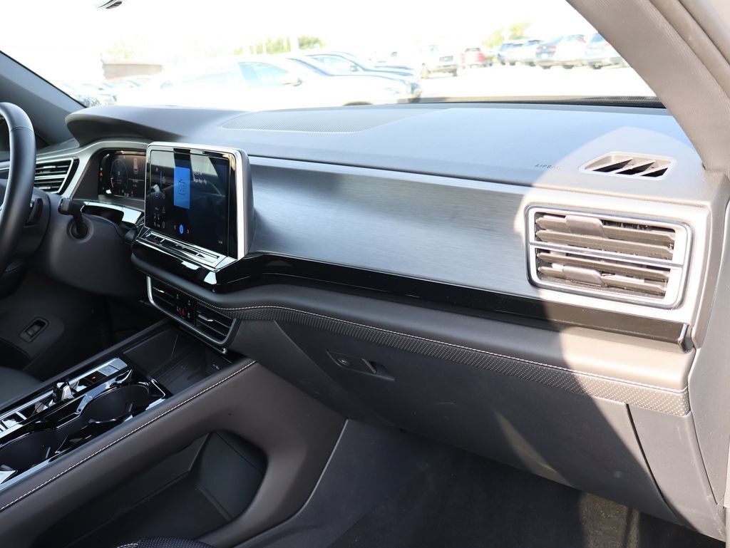 2025 Volkswagen Atlas Cross Sport 2.0T SE w/Technology San Clemente CA