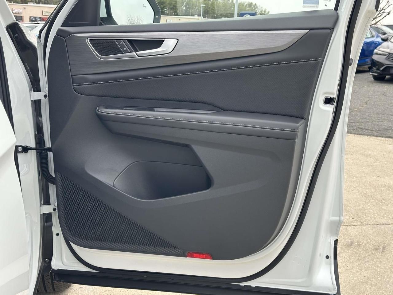 2025 Volkswagen Atlas Cross Sport 2.0T SE w/Technology Woodbridge VA