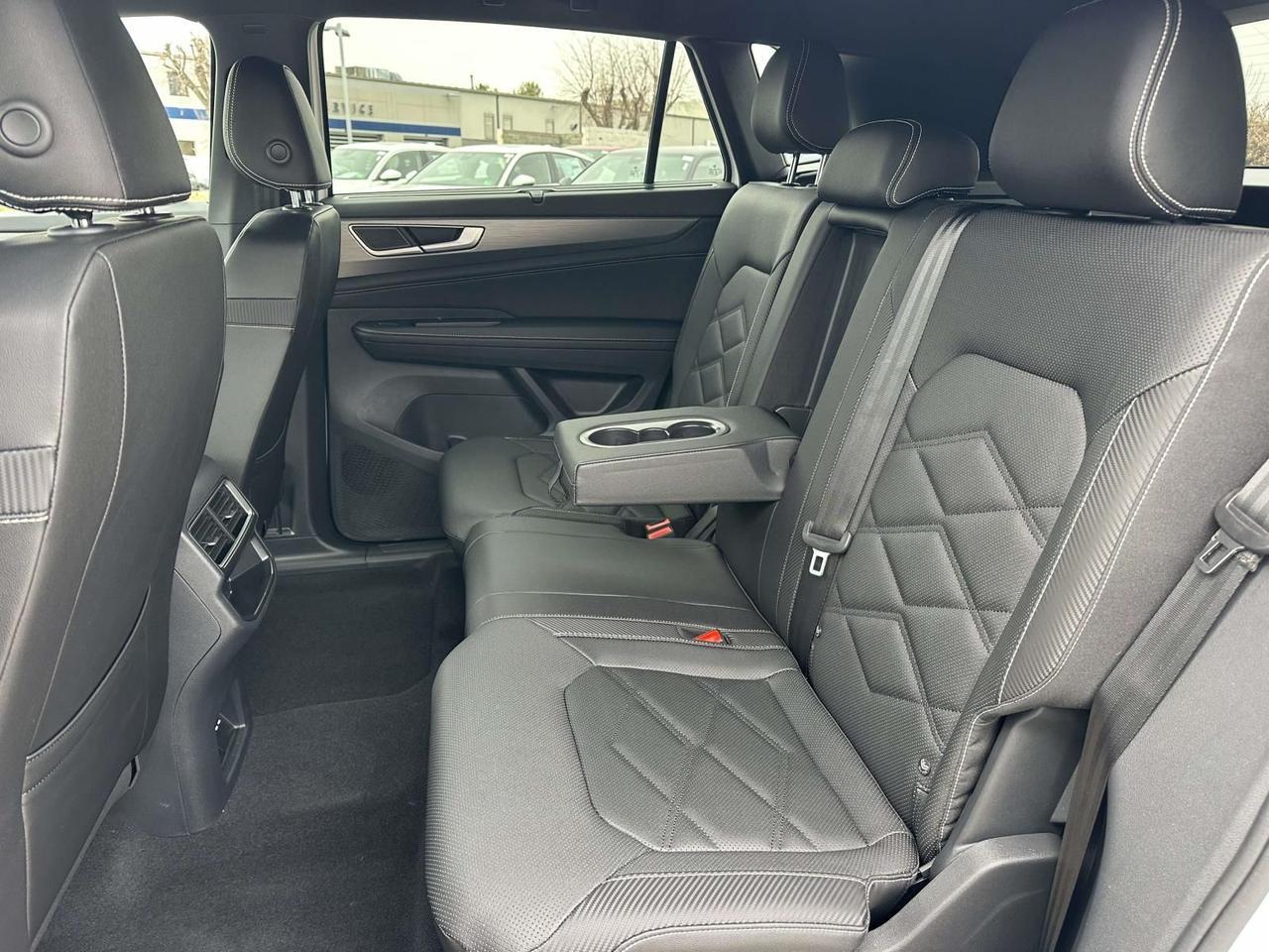 2025 Volkswagen Atlas Cross Sport 2.0T SE w/Technology Woodbridge VA