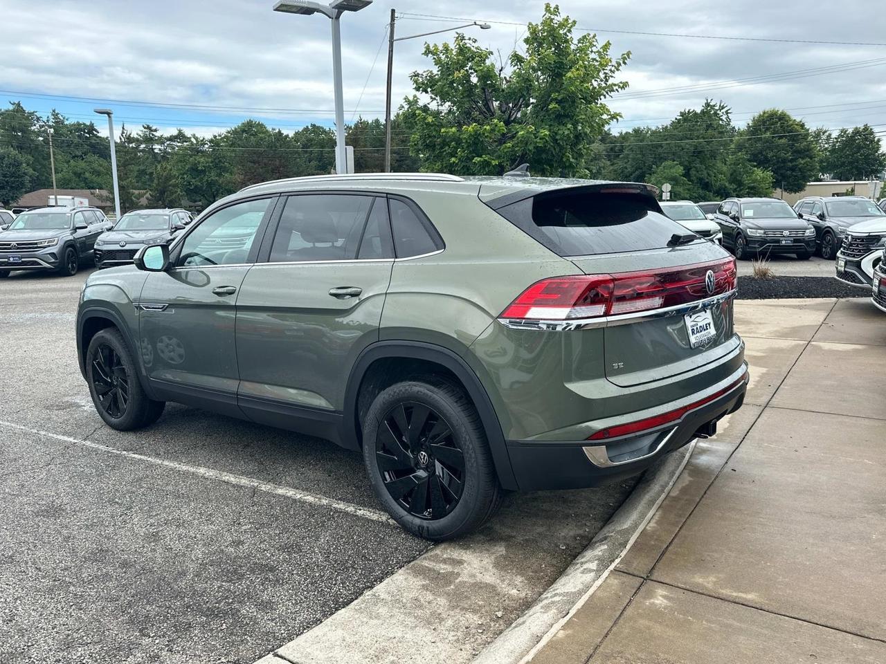 2025 Volkswagen Atlas Cross Sport 2.0T SE w/Technology Woodbridge VA