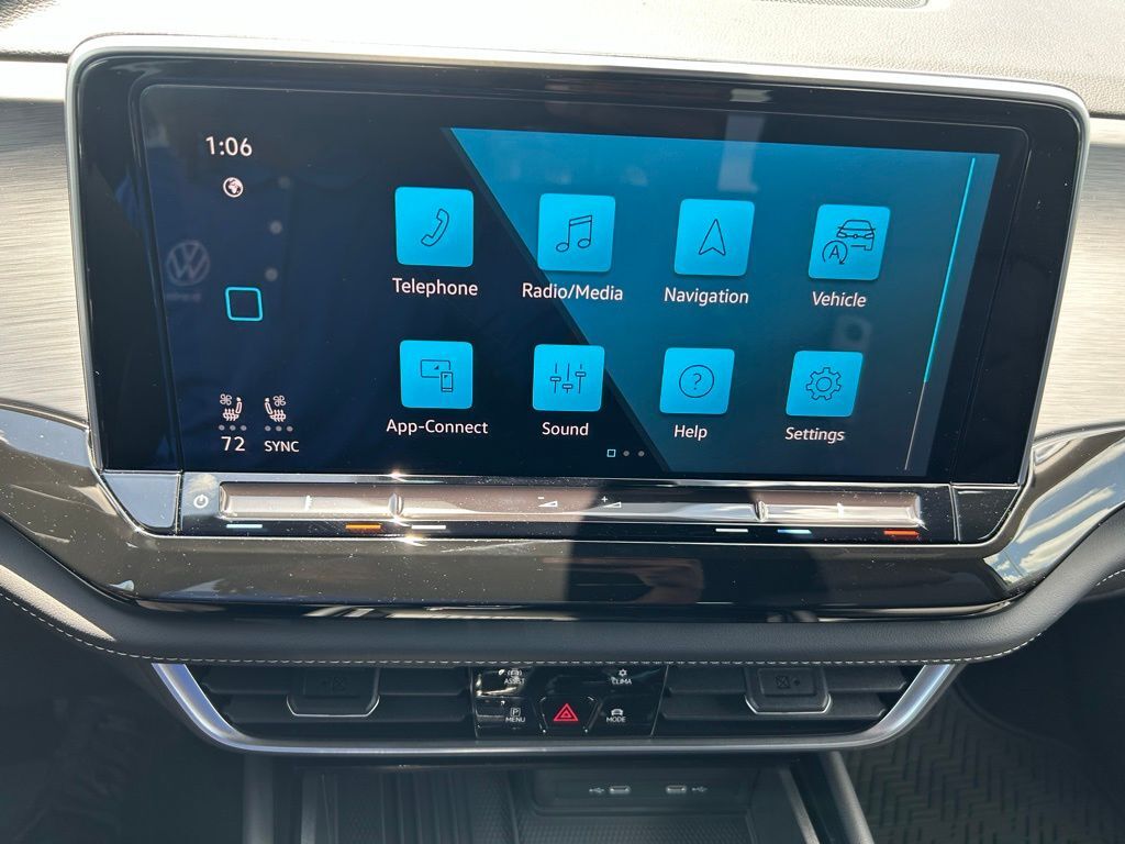 2025 Volkswagen Atlas Cross Sport 2.0T SE w/Technology Tampa FL
