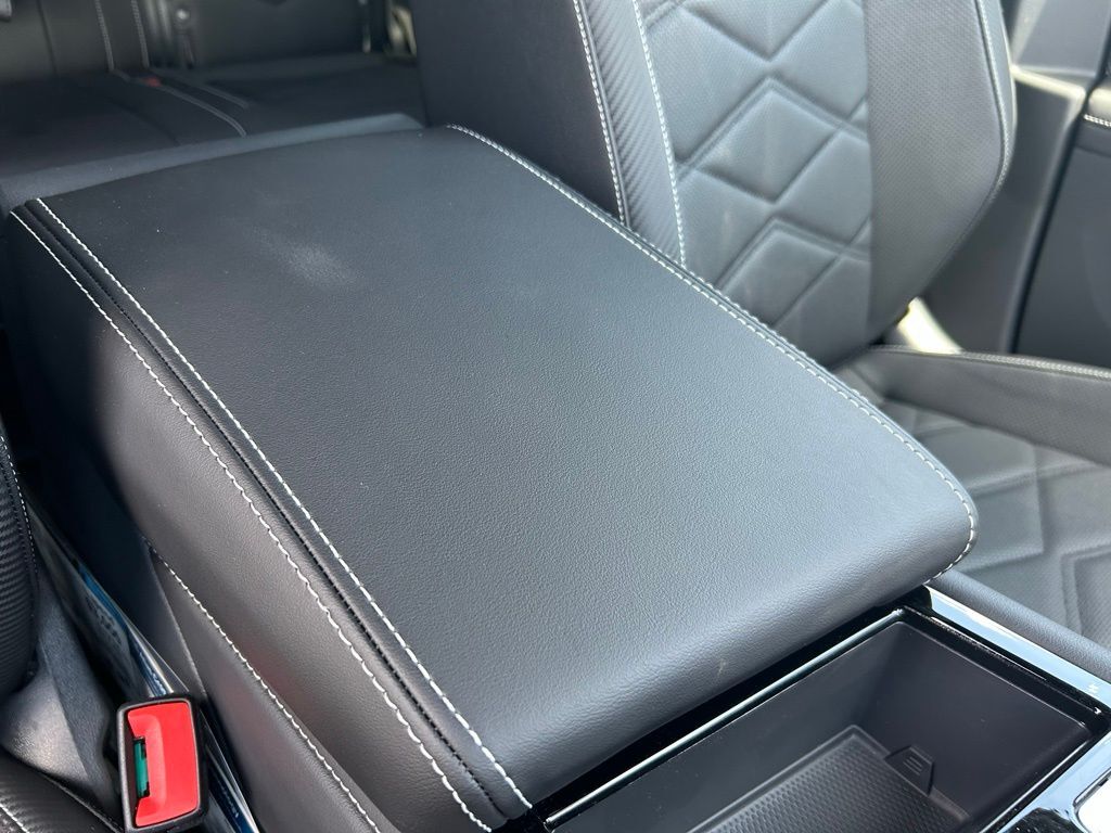 2025 Volkswagen Atlas Cross Sport 2.0T SE w/Technology Tampa FL