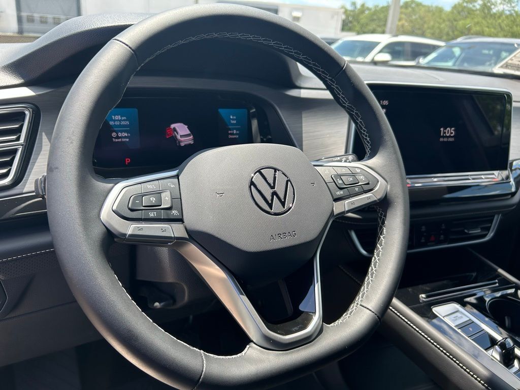 2025 Volkswagen Atlas Cross Sport 2.0T SE w/Technology Tampa FL