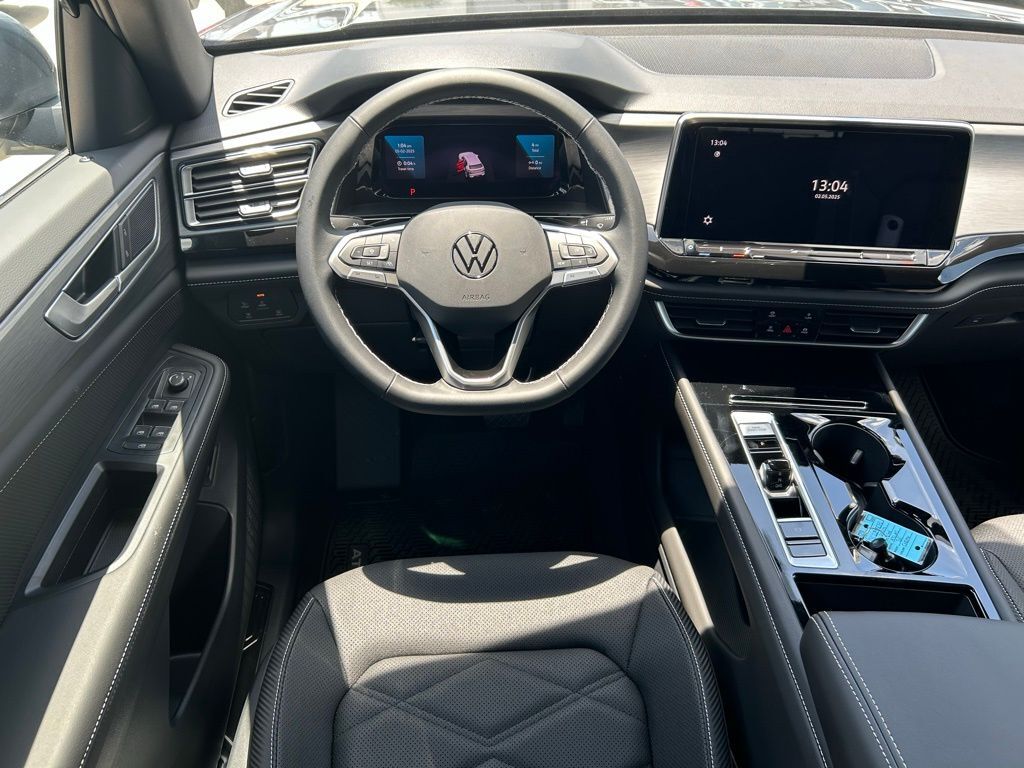 2025 Volkswagen Atlas Cross Sport 2.0T SE w/Technology Tampa FL