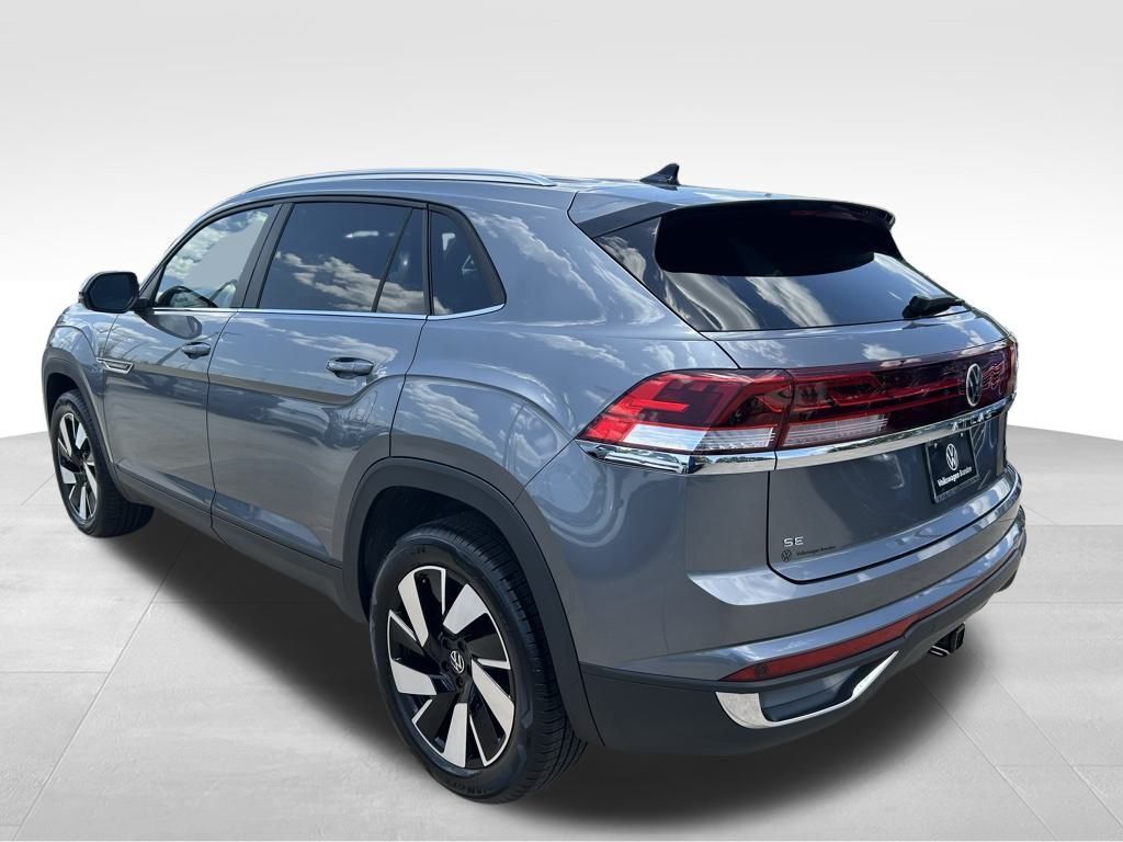 2025 Volkswagen Atlas Cross Sport 2.0T SE w/Technology Tampa FL