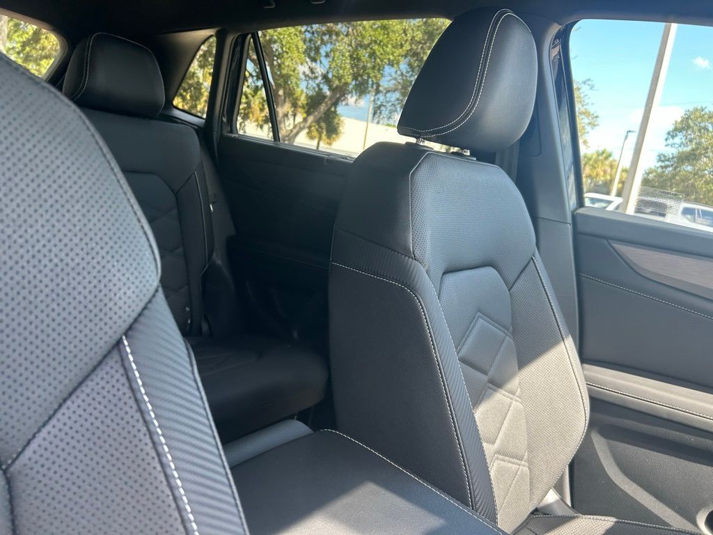 2025 Volkswagen Atlas Cross Sport 2.0T SE w/Technology Tampa FL