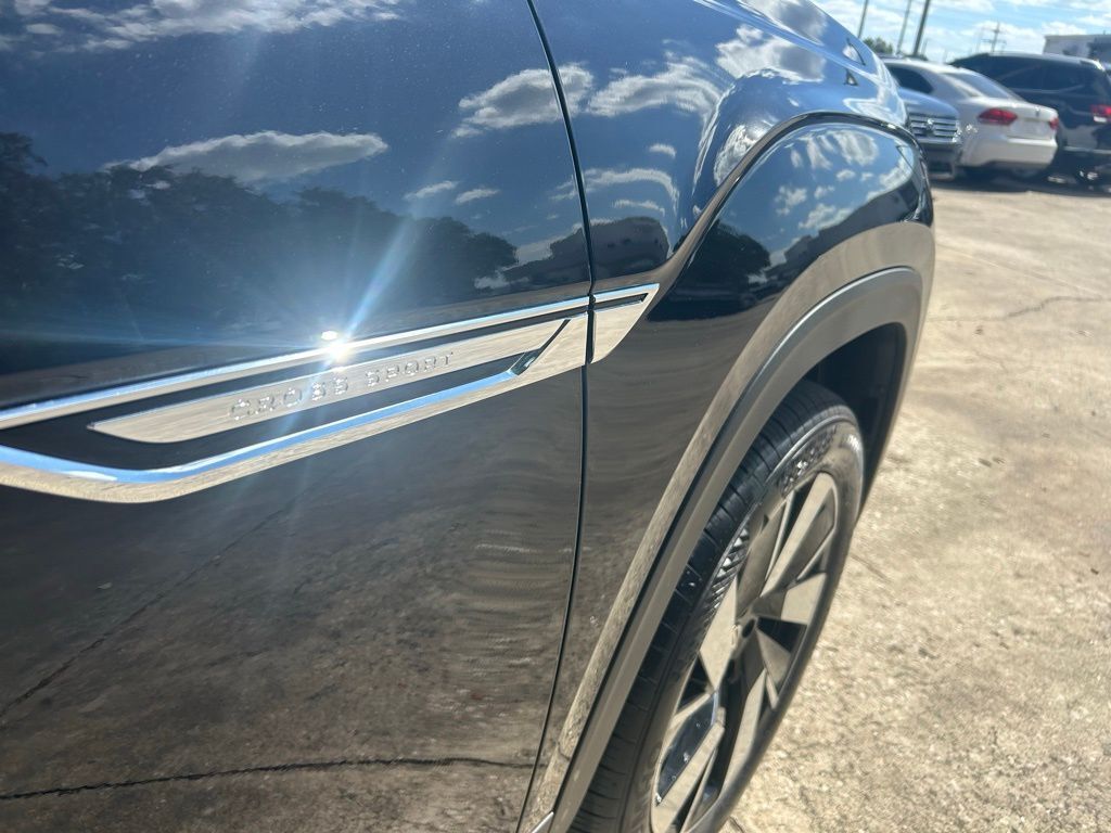 2025 Volkswagen Atlas Cross Sport 2.0T SE w/Technology Tampa FL