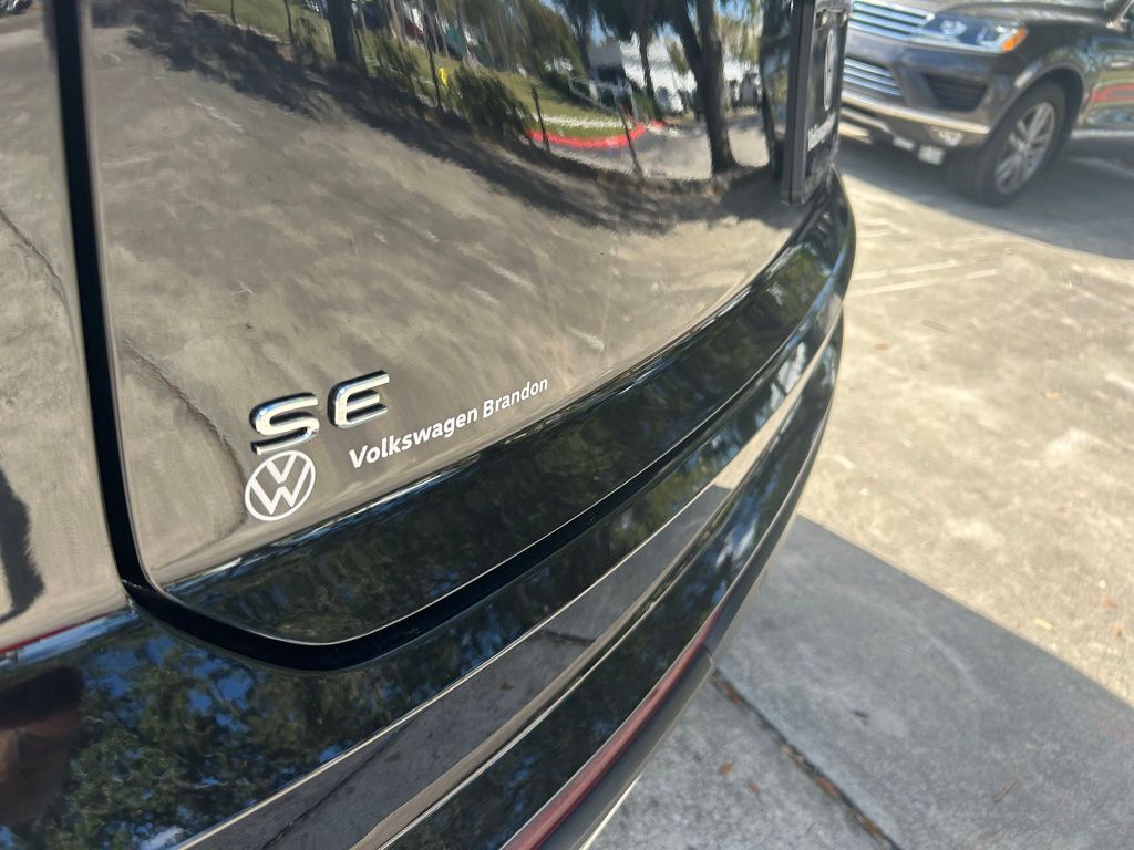 2025 Volkswagen Atlas Cross Sport 2.0T SE w/Technology Tampa FL