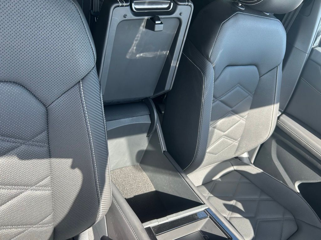 2025 Volkswagen Atlas Cross Sport 2.0T SE w/Technology Tampa FL