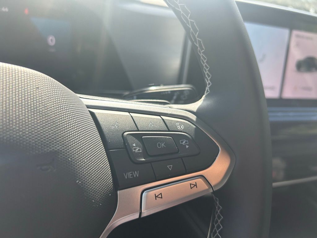 2025 Volkswagen Atlas Cross Sport 2.0T SE w/Technology Tampa FL