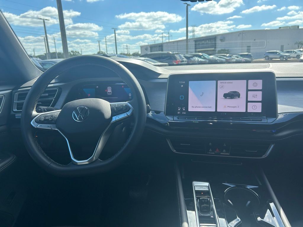 2025 Volkswagen Atlas Cross Sport 2.0T SE w/Technology Tampa FL