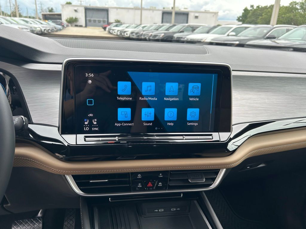2025 Volkswagen Atlas Cross Sport 2.0T SE w/Technology Tampa FL