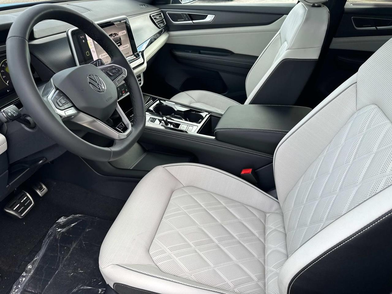 2025 Volkswagen Atlas Cross Sport 2.0T SEL Premium R-Line Woodbridge VA