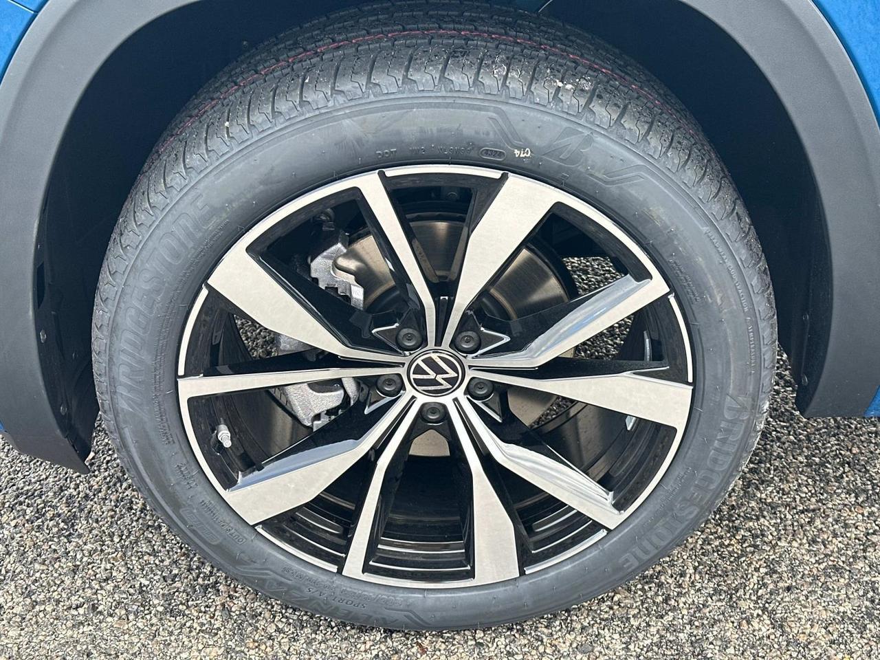 2025 Volkswagen Atlas Cross Sport 2.0T SEL Premium R-Line Woodbridge VA