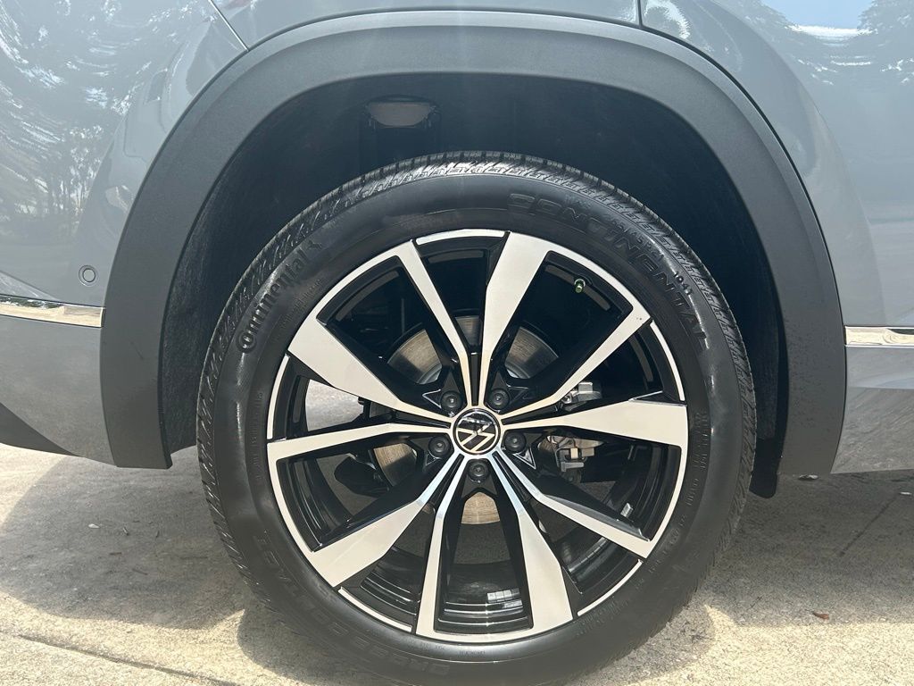 2025 Volkswagen Atlas Cross Sport 2.0T SEL Premium R-Line Tampa FL