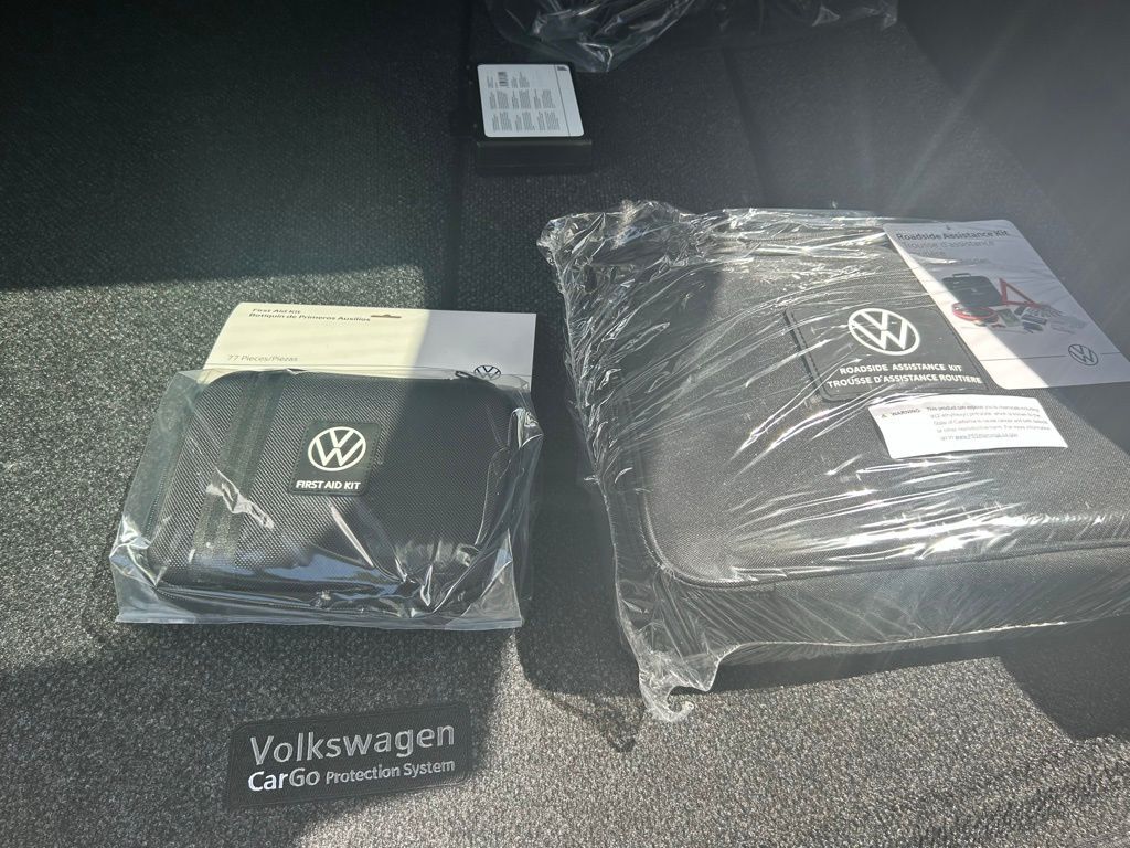 2025 Volkswagen Atlas Cross Sport 2.0T SEL Premium R-Line Tampa FL