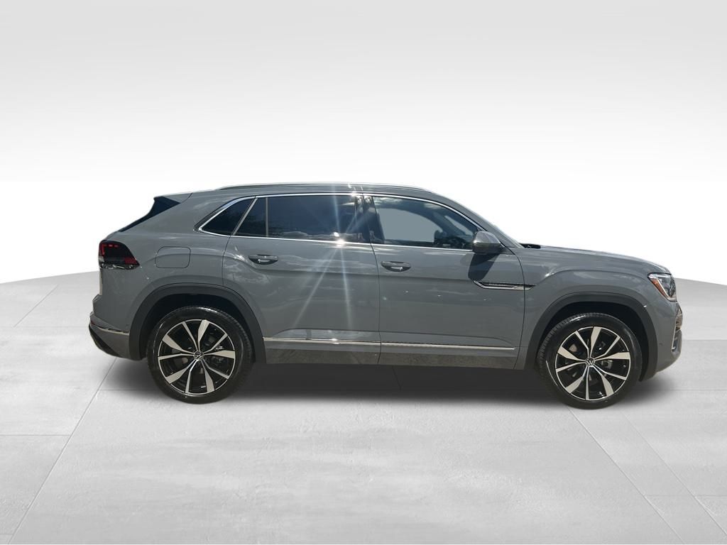 2025 Volkswagen Atlas Cross Sport 2.0T SEL Premium R-Line Tampa FL