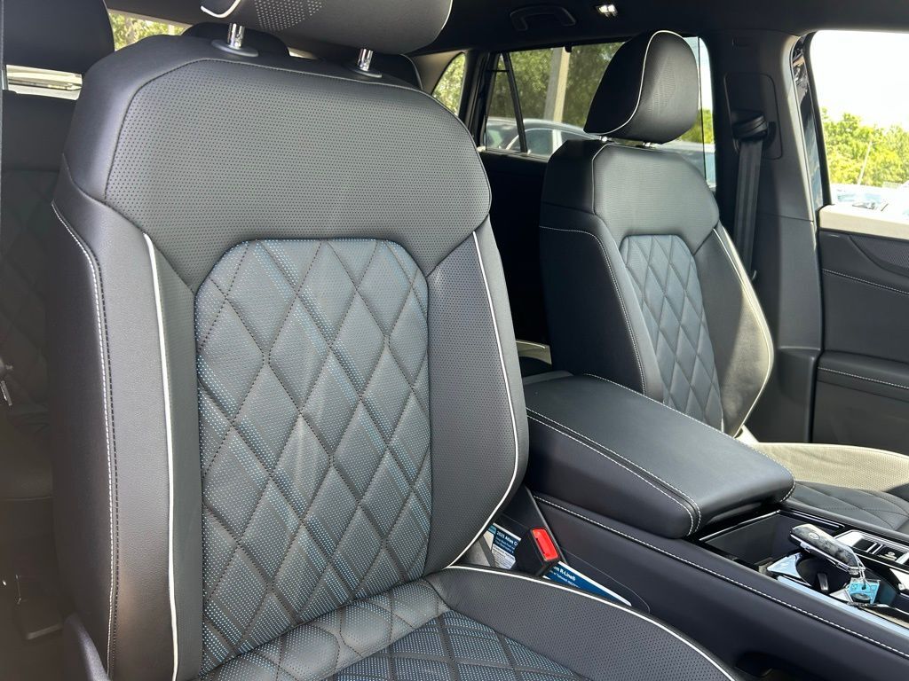 2025 Volkswagen Atlas Cross Sport 2.0T SEL Premium R-Line Tampa FL
