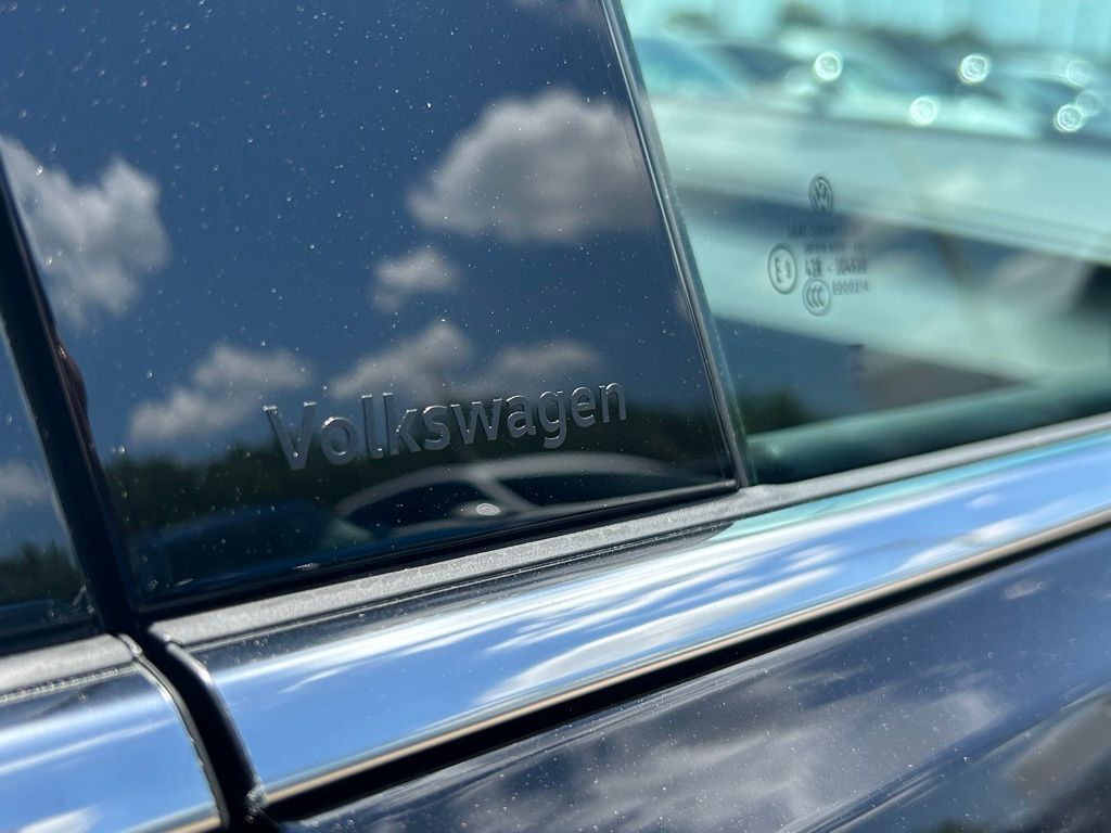 2025 Volkswagen Atlas Cross Sport 2.0T SEL Premium R-Line Tampa FL