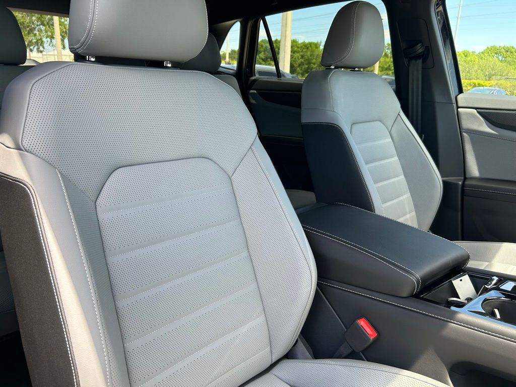 2025 Volkswagen Atlas Cross Sport 2.0T SEL R-Line Black Tampa FL