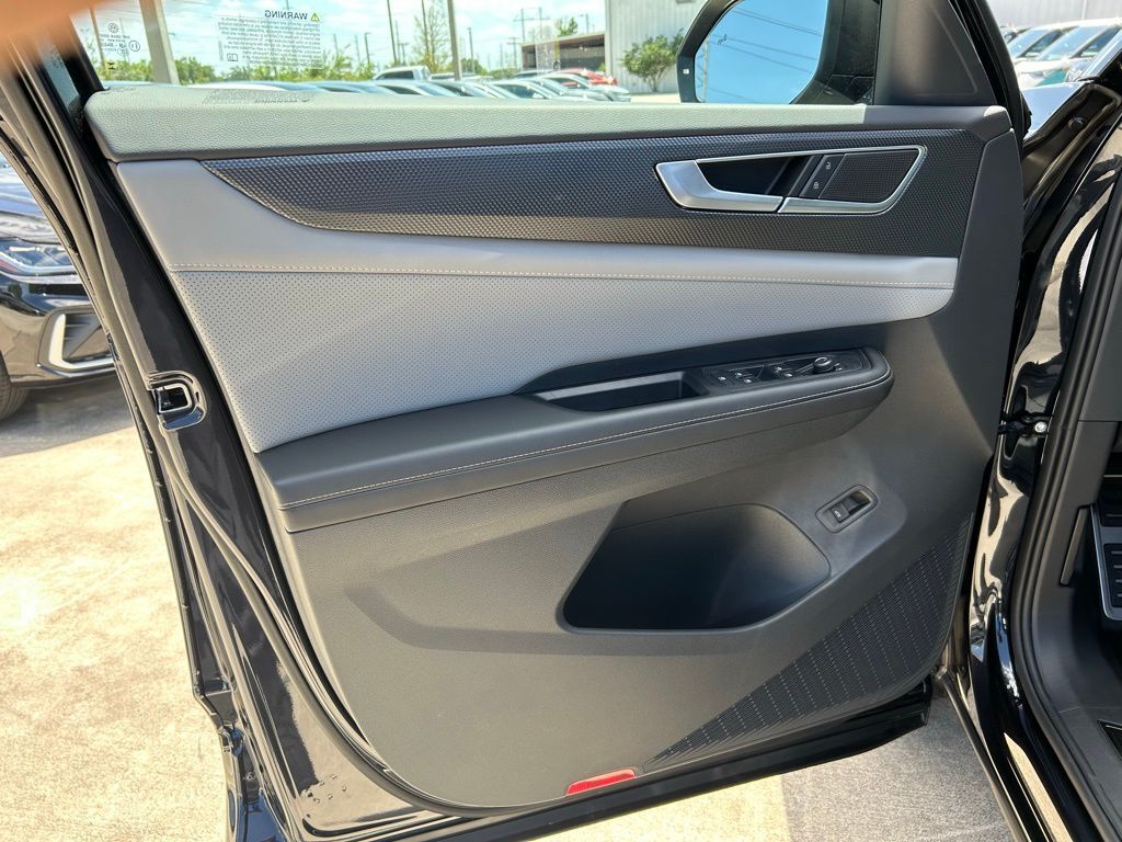 2025 Volkswagen Atlas Cross Sport 2.0T SEL R-Line Black Tampa FL