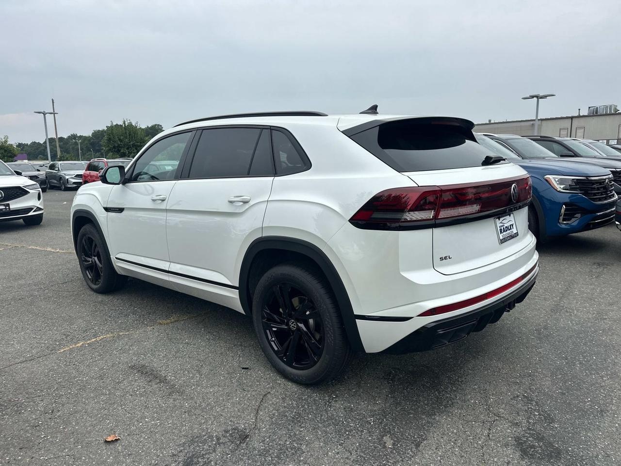 2025 Volkswagen Atlas Cross Sport 2.0T SEL R-Line Woodbridge VA