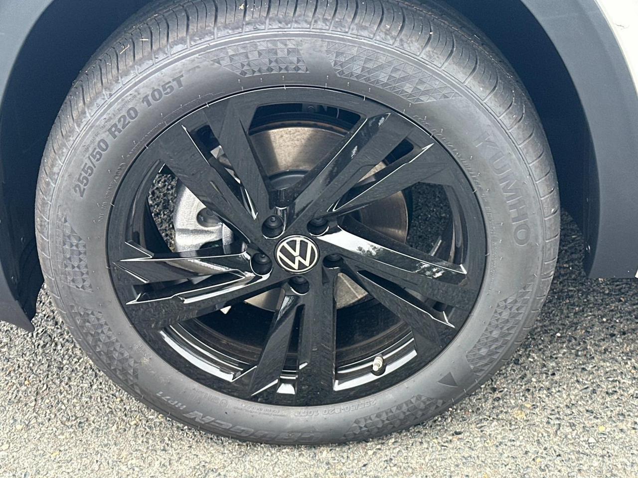 2025 Volkswagen Atlas Cross Sport 2.0T SEL R-Line Woodbridge VA