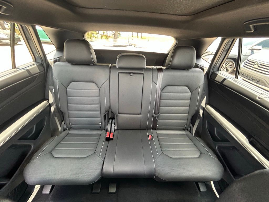 2025 Volkswagen Atlas Cross Sport 2.0T SEL R-Line Tampa FL