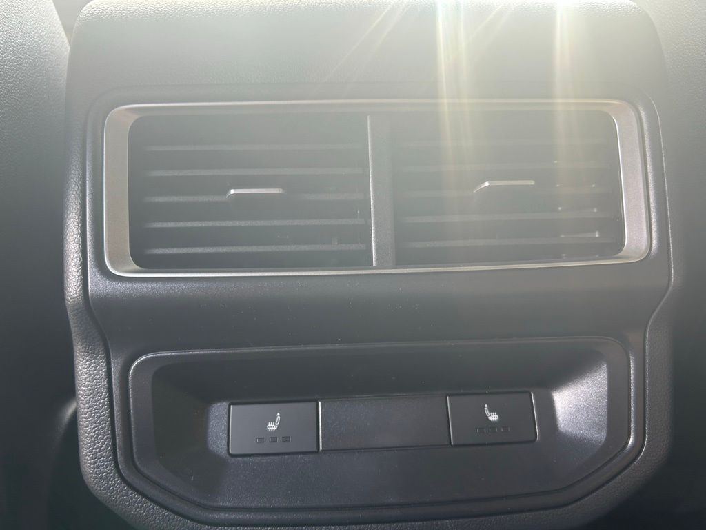 2025 Volkswagen Atlas Cross Sport 2.0T SEL R-Line Tampa FL