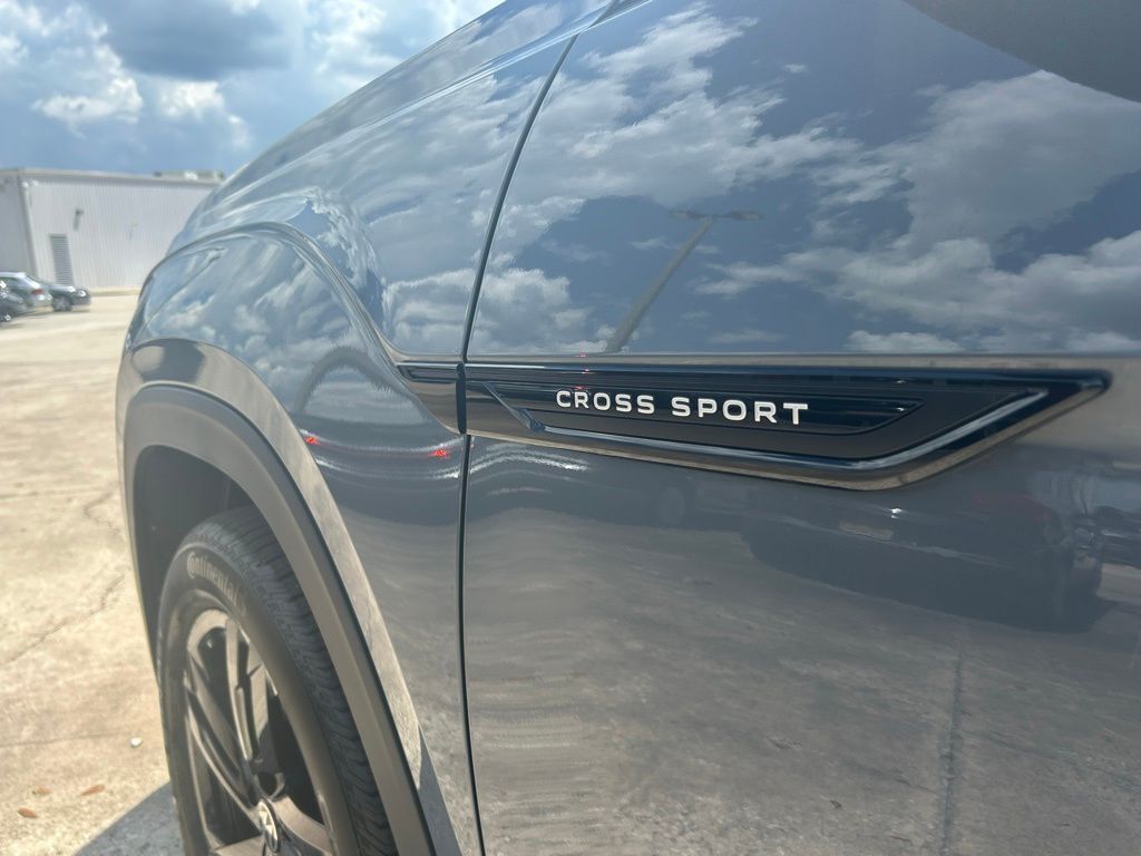 2025 Volkswagen Atlas Cross Sport 2.0T SEL R-Line Tampa FL