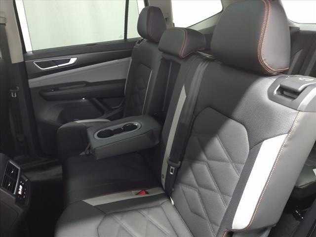 2025 Volkswagen Atlas Peak Edition SE w/Tech Oshkosh WI 2025 Volkswagen Atlas Peak Edition SE w/Tech Oshkosh WI