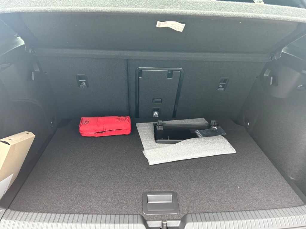 2025 Volkswagen Golf GTI 2.0T S Tampa FL