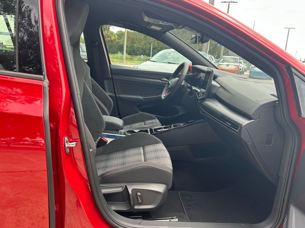 2025 Volkswagen Golf GTI 2.0T S Tampa FL