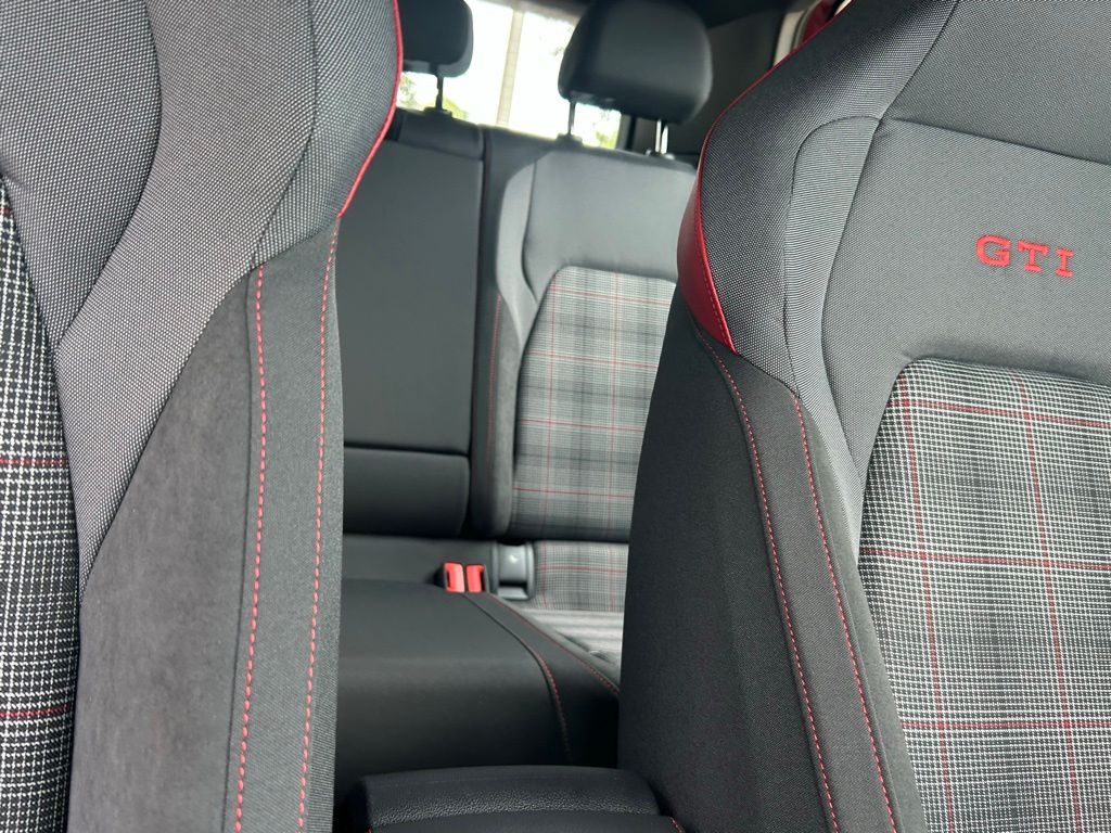 2025 Volkswagen Golf GTI 2.0T S Tampa FL