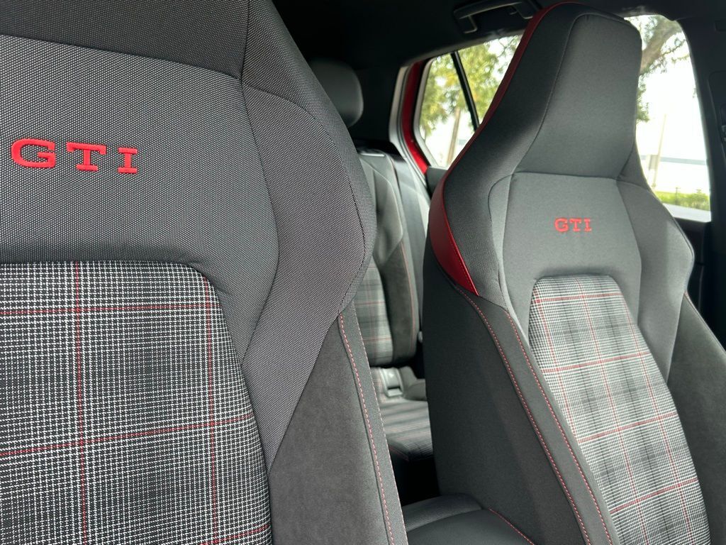 2025 Volkswagen Golf GTI 2.0T S Tampa FL