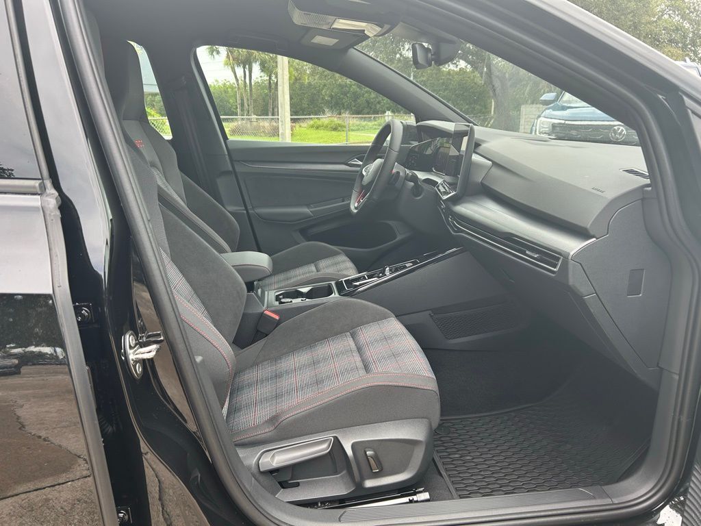 2025 Volkswagen Golf GTI 2.0T S Tampa FL